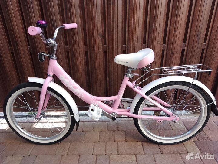 Велосипед Novatrack Girlish колеса 20