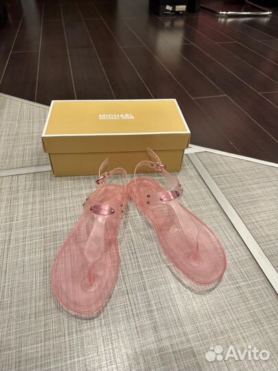 Босоножки женские