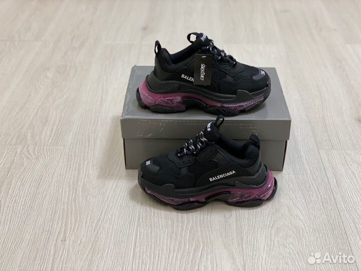 Кроссовки Balenciaga Triple-S Black Neon Pink