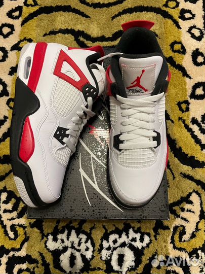 Jordan 4 Retro 