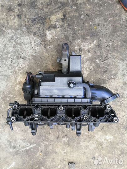 Коллектор впускной Opel Astra H z16xer