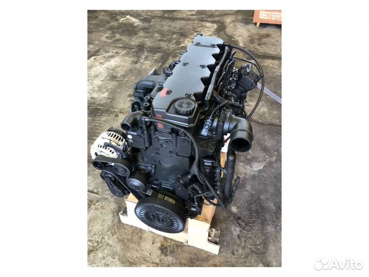 Двигатель Cummins 6isbe
