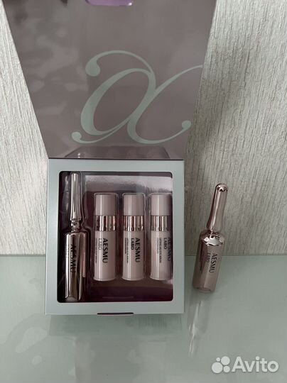 Крем сыворотка для кожи вокруг глаз. Япония