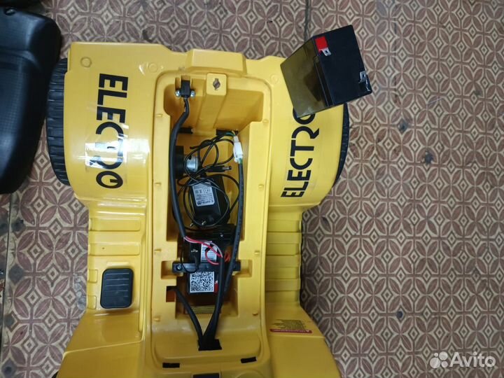 Квадроцикл детский электрический бу