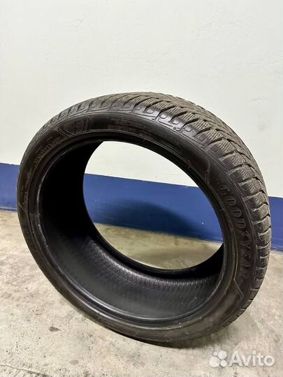 Goodyear UltraGrip Performance 27/40 R22