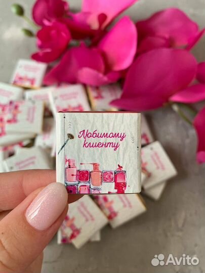 Брендированный шоколад с логотипом оптом на заказ