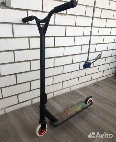 Трюковой самокат