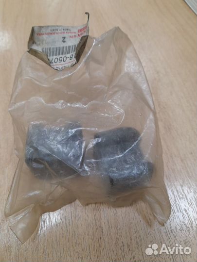 Втулка заднего стабилизатора toyota Avensis