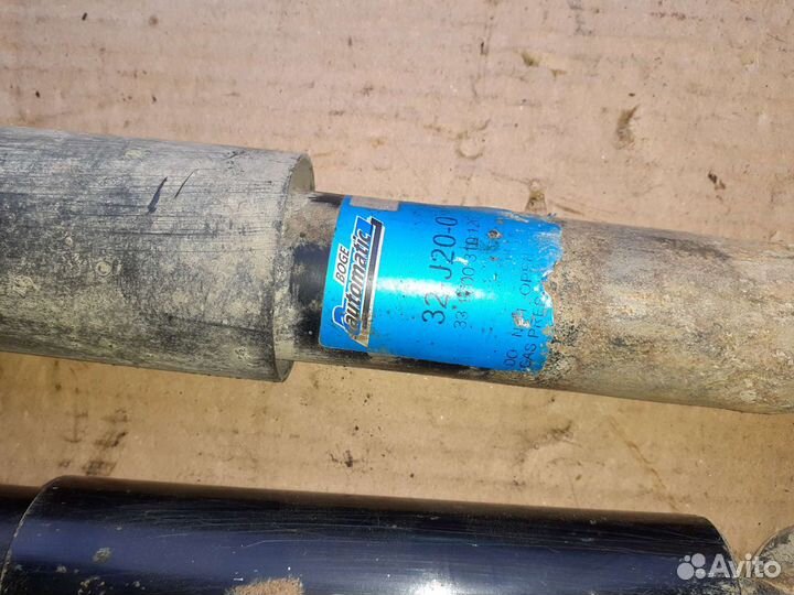 Задние амортизаторы Рено Меган 1