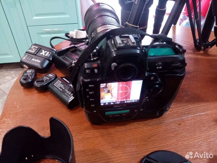 Nikon D3s body + фотовспышка Yongnuo 685 TTL