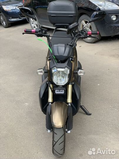 Скутер Vento Naked 50/150