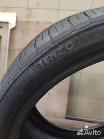 Altenzo Sports Navigator 325/30 R21 108V