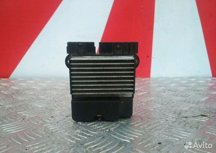 Блок управления форсунками Toyota Avensis 2.0