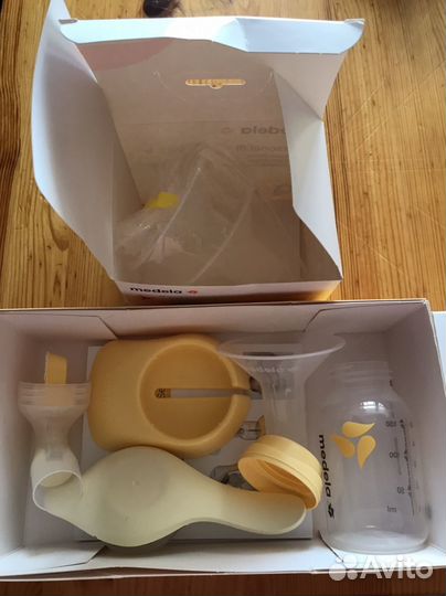 Молокоотсос medela ручной