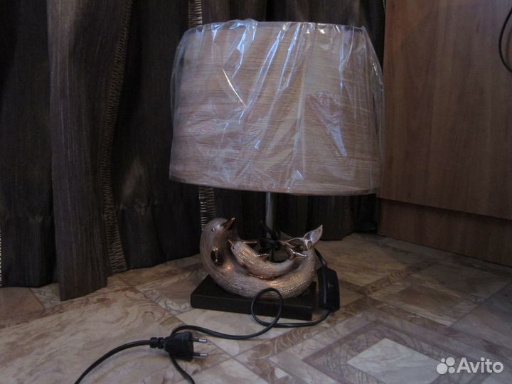 Лампа настольная керамическая Дельфины