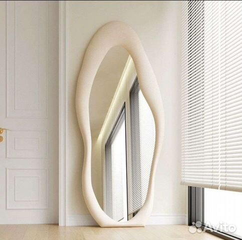 Зеркало напольное с подсветкой