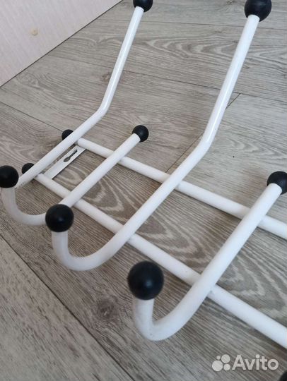 Вешалка в прихожую настенная