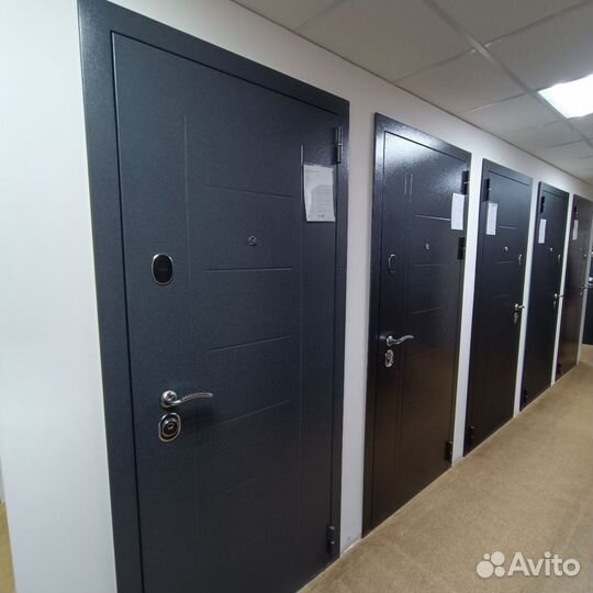 Дверь входная металлическая Прораб