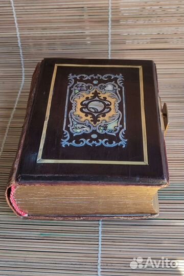 Фотоальбом.Антикварный с инкрустацией