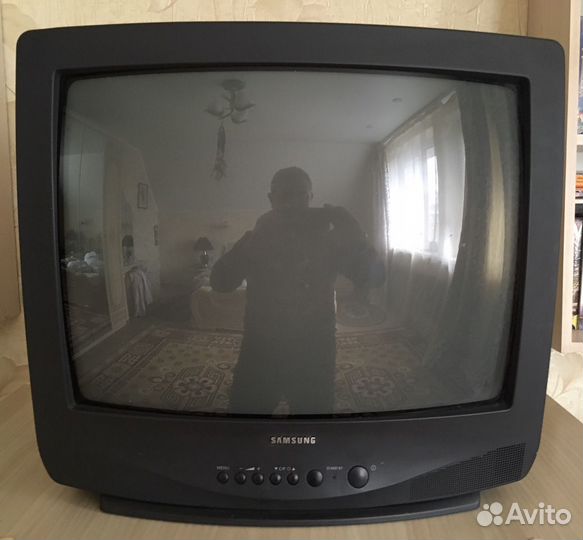 Телевизор samsung