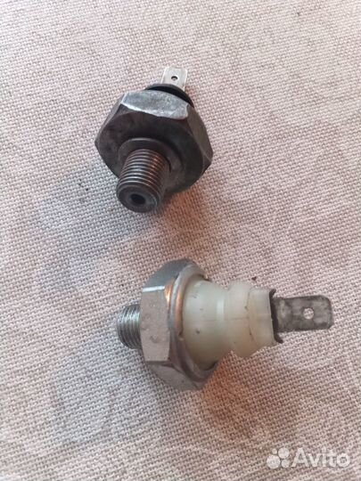 Продам 2 датчика давления масла аварийного 1,5