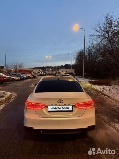 Toyota Camry 2.0 AT, 2018, 215 000 км