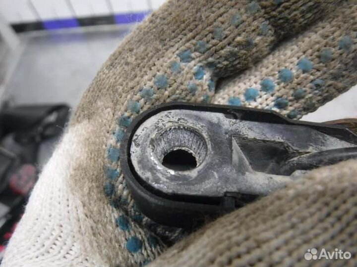 Поводок дворника задний Лада Приора 126 2011