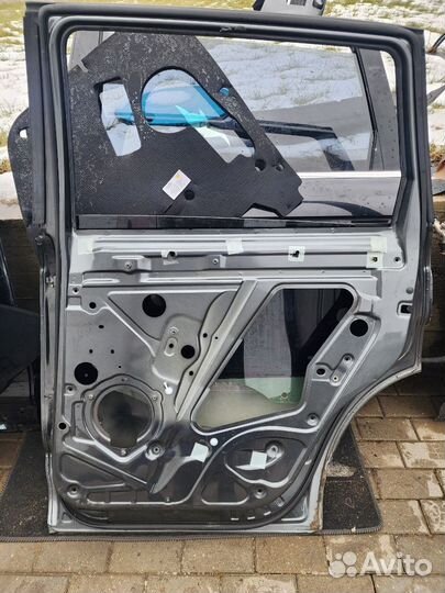 Audi Q7 4L Дверь задняя правая 92066236