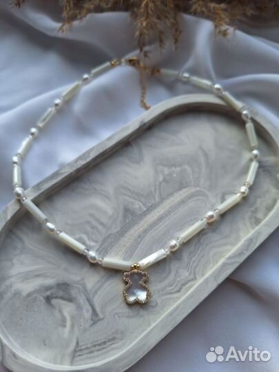 Колье чокер из жемчуга и перламутра