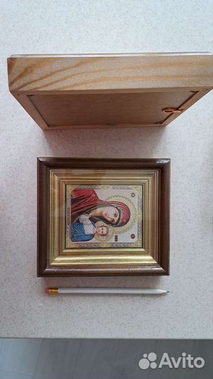 Иконы венчальная пара новые в деревянном окладе