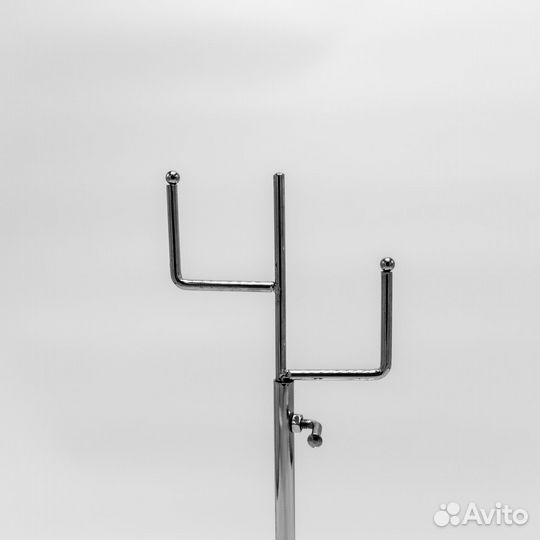 Дисплей настольный для аксессуаров, несколько сту