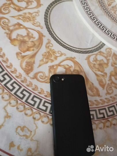 Мобильные телефоны бу iPhone 7