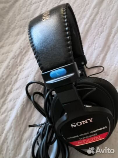 Студийные наушники Sony mdr-sd900st