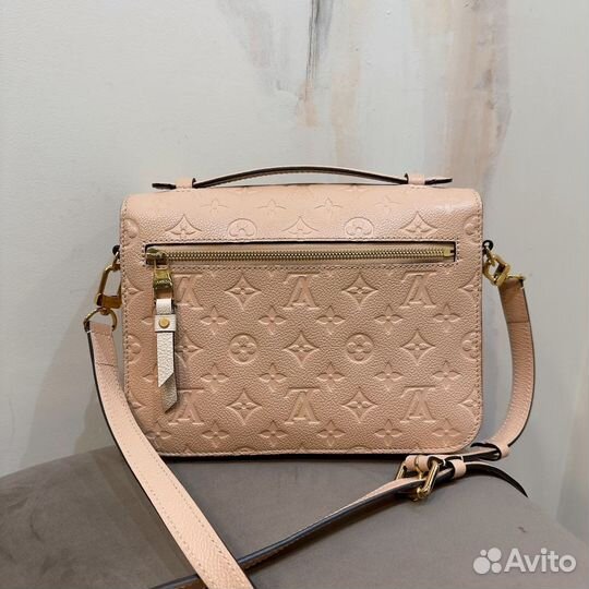 Сумка Louis Vuitton Metis Pochette