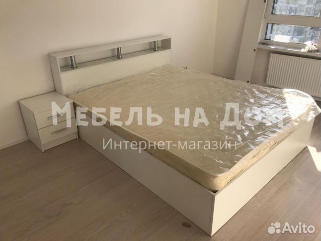 Кровать с матрасом