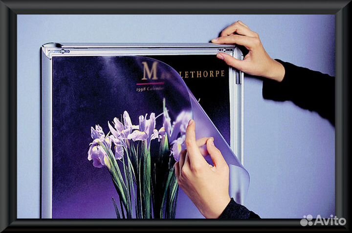 Рамки для постеров B0 (1,0 м х 1,4 м), европа