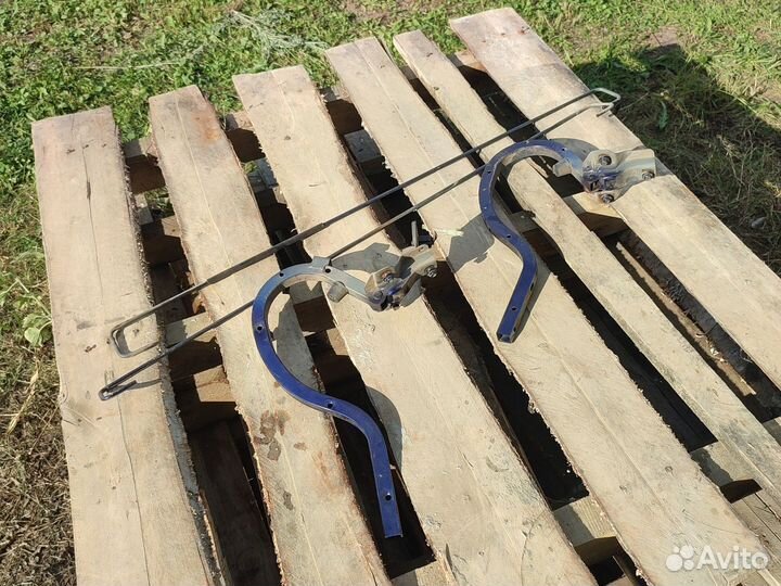 Киа Авелла петли багажника