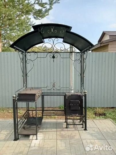 Беседка с мангалом