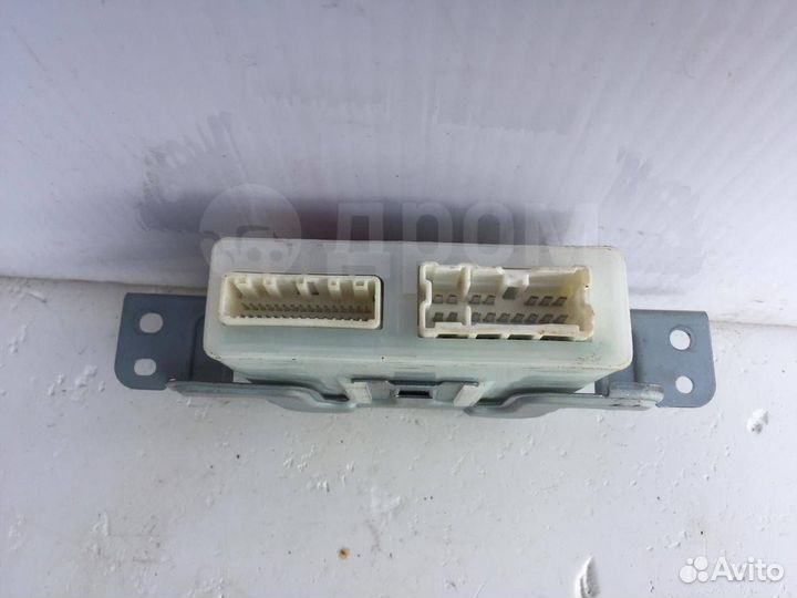 Блок управления рулевой колонки на Infiniti Fx35 F