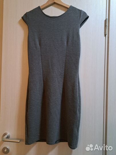 Платье женское 42