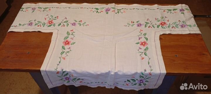 Скатерть вязаная и накидка с вышивкой СССР