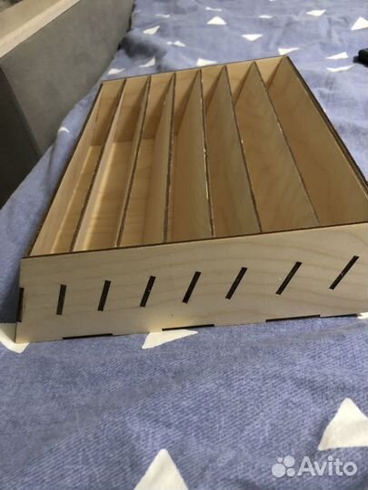 Полка, подставка, коробка для мобильных телефонов