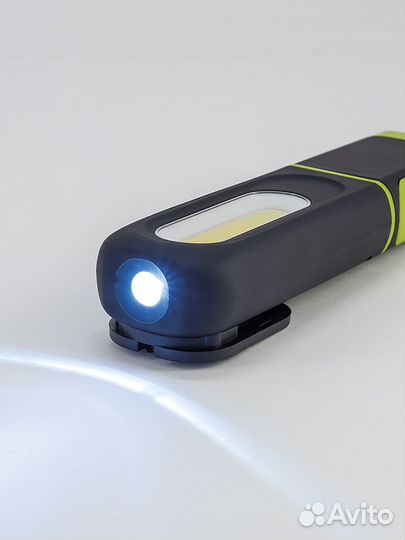 Фонарь яркий луч 