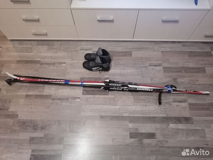 Беговые лыжи