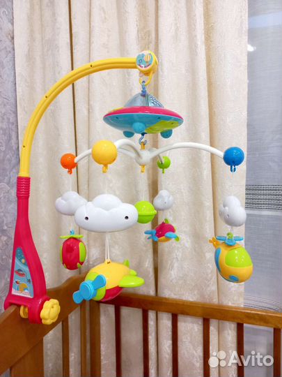 Музыкальный мобиль на кроватку