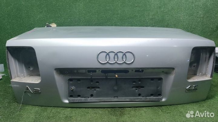 Крышка багажника Audi A8