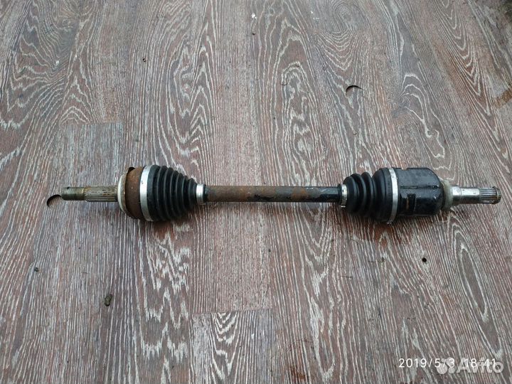 Полуось передняя левая для Toyota Auris (E15)