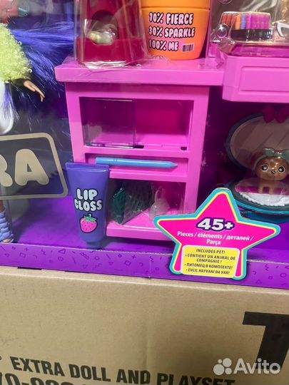 Barbie extra туалетный столик. Новая