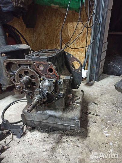 Двигатель,запчасти yanmar 3t72