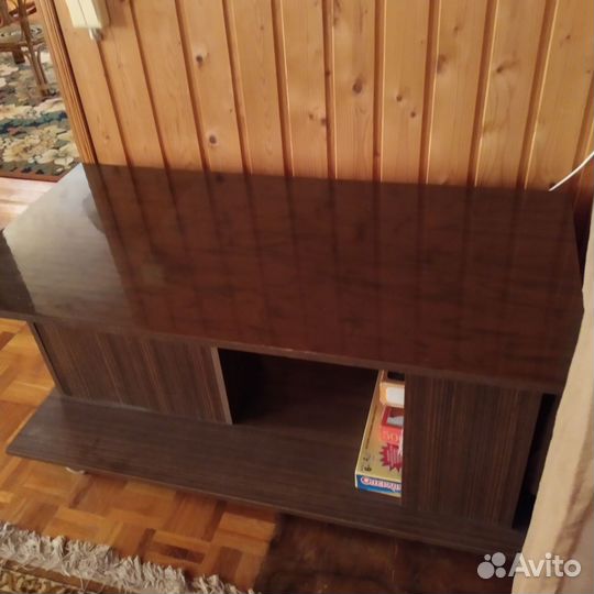 Столик журнальный